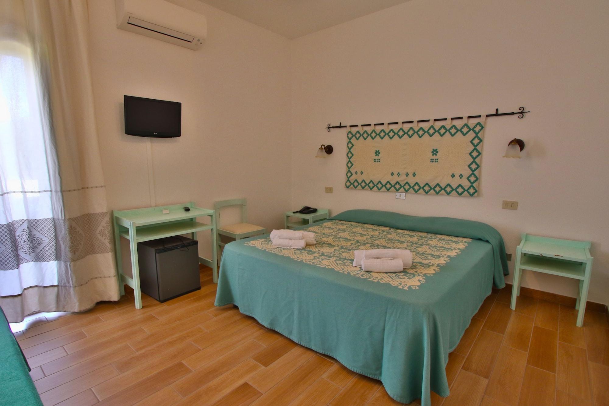 Hotel Le Mimose San Teodoro  Dış mekan fotoğraf